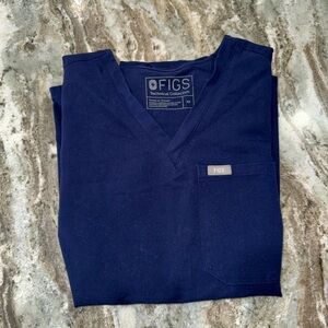 FIGS XS NAXY TOP